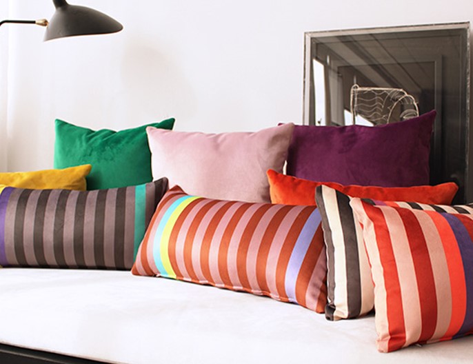 Gestreepte velvet kussens