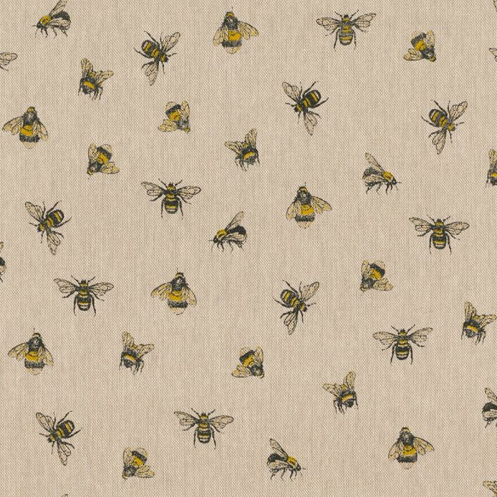 Linnenlook Dieren 051 Buzzing Bees